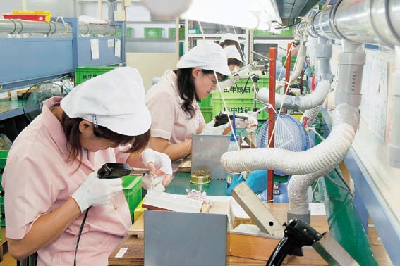 Công ty HHCP công nghiệp chính xác Hồng Hòa Hưng tuyển gấp 1 nữ làm việc tại Đài Loan