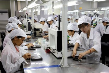 Nhà máy điện tử Triệu Kính cần tuyển 13 nữ.