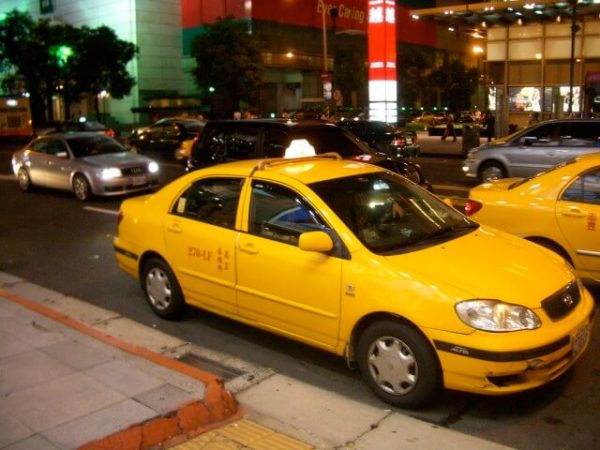 taxi-dai-loan-1